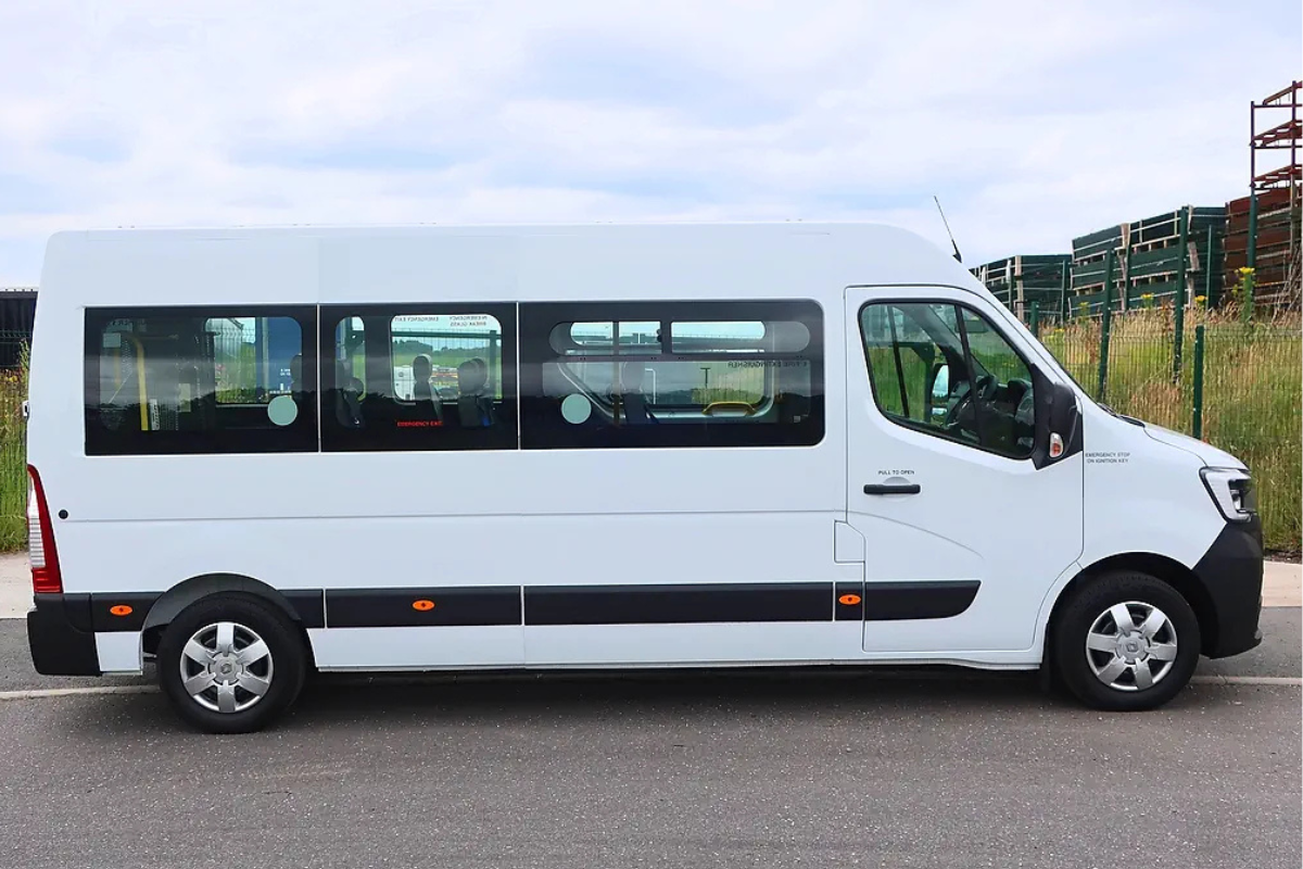Minibus Renault Master Grand Groupe Marrakech GoTouris